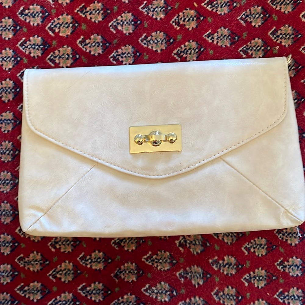 Cream clutch